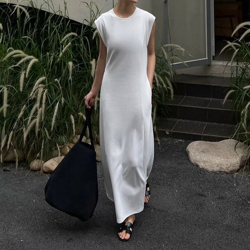 sleeveless round neck dress W00395