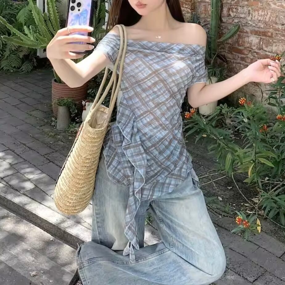 スパイシーヘムオフショルトップス