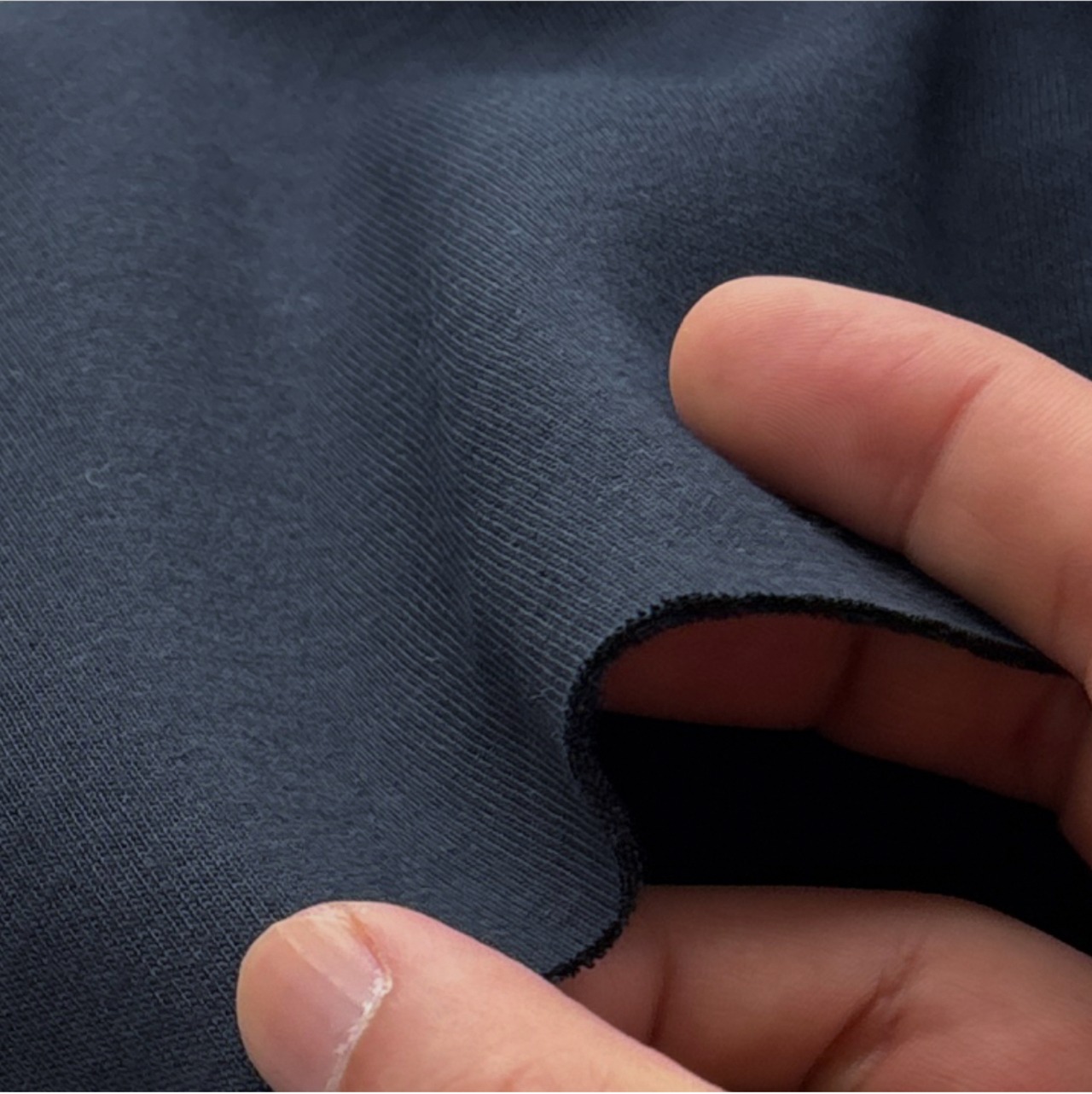 ★NY026◆2m◆綿ポリエステル混もちもちダンボールニット生地◆ネイビー