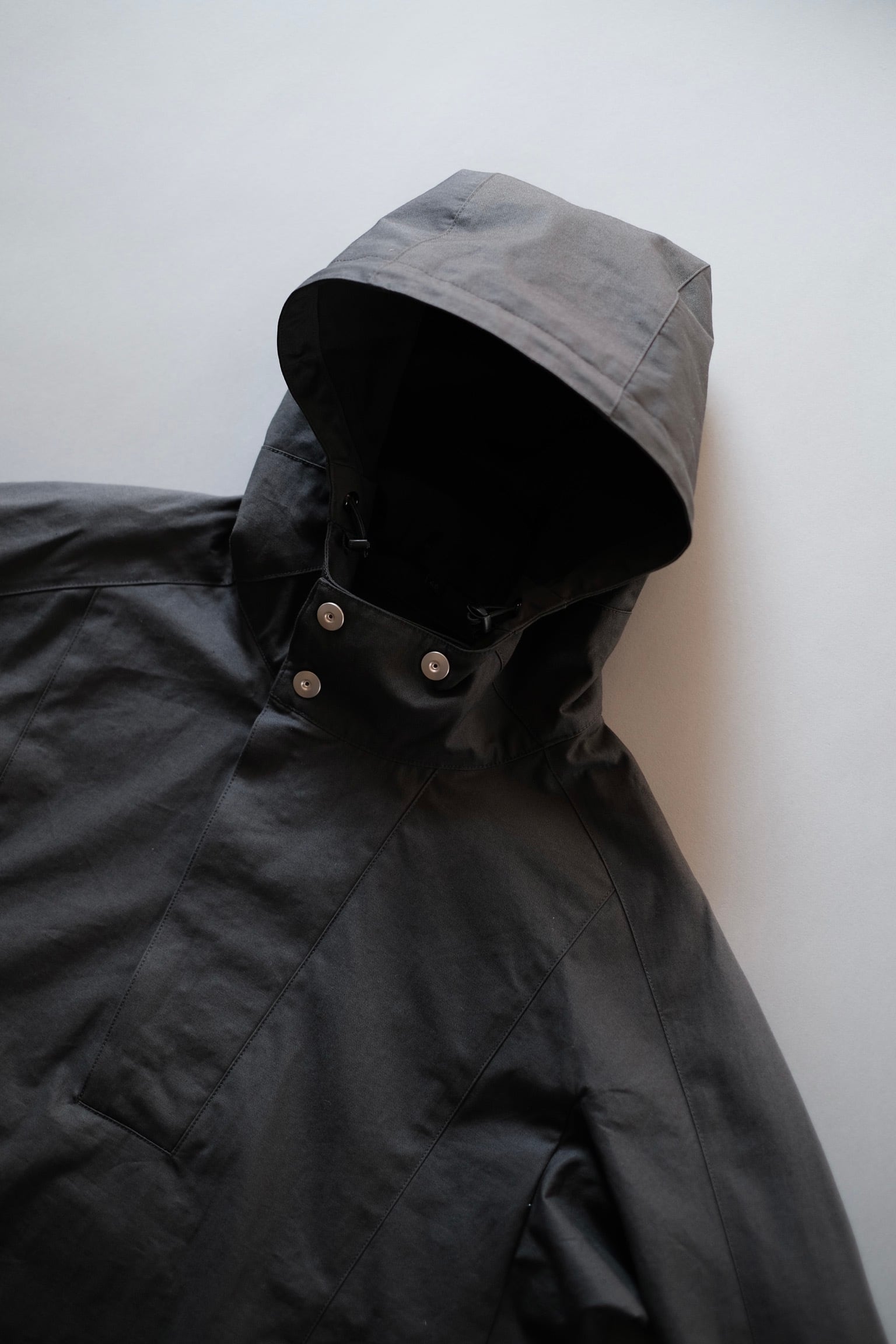 OMAR AFRIDI / AIDOS PARKA | LIVING