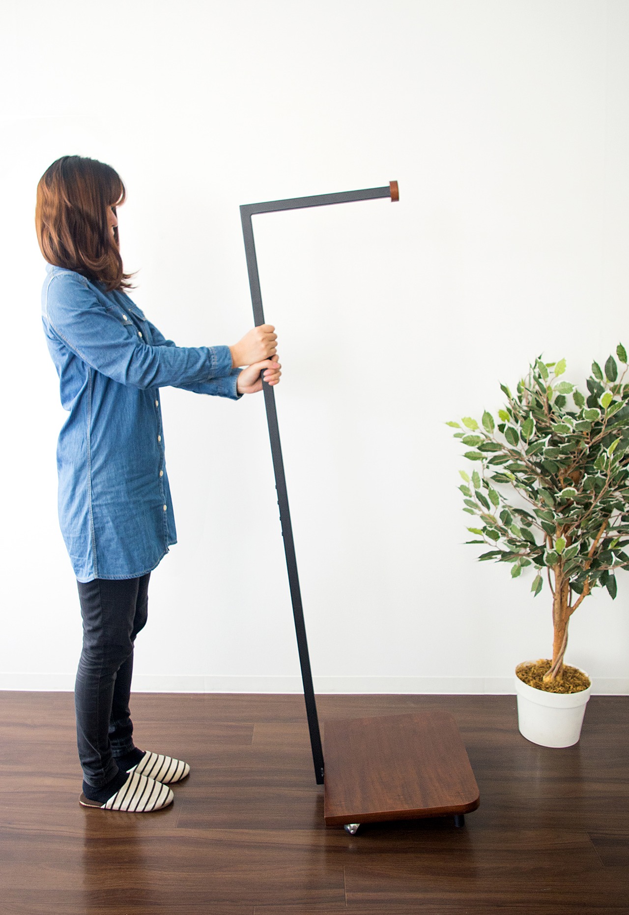 スリムハンガーラック TORRE（トーレ）