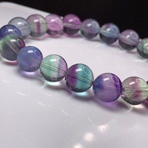 A16.可愛い色合い♪多彩なグラデーションフローライトブレスレット