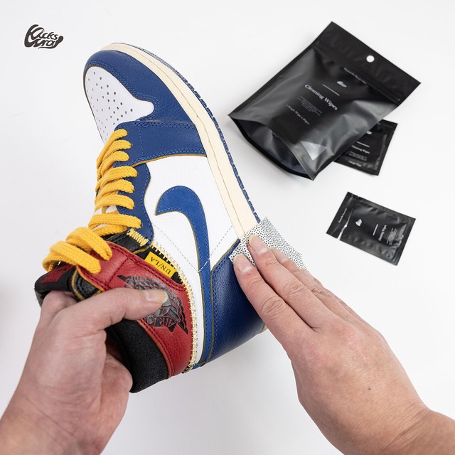 KicksWrap[キックスラップ] Cleaning Wipes(クリーニングワイプス) 20枚入り スニーカー 靴 専用 ウェットシート ケア 汚れ落とし