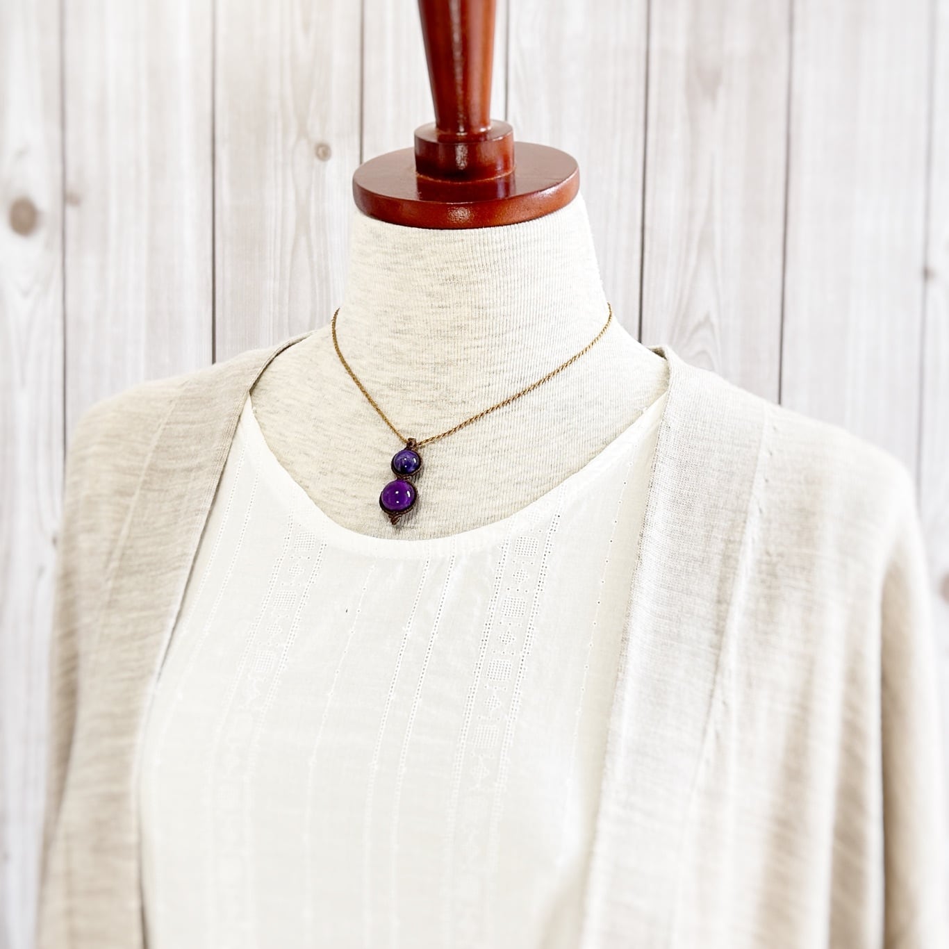 一点物】チャロアイト10ミリ玉ミリ玉＋スギライト13ミリ玉を結んだ