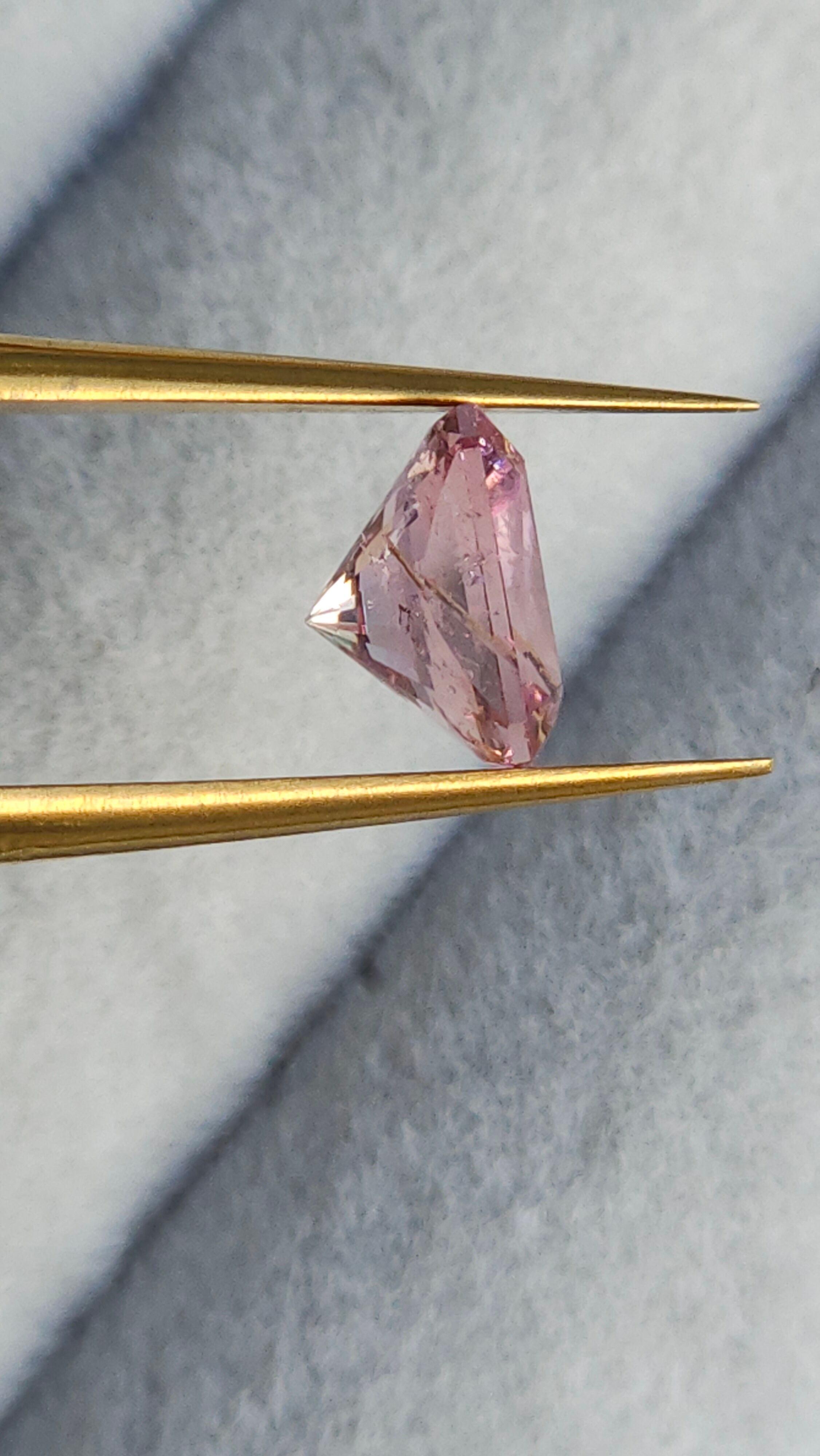 ピンクトルマリン 1.11ct | ironahoseki