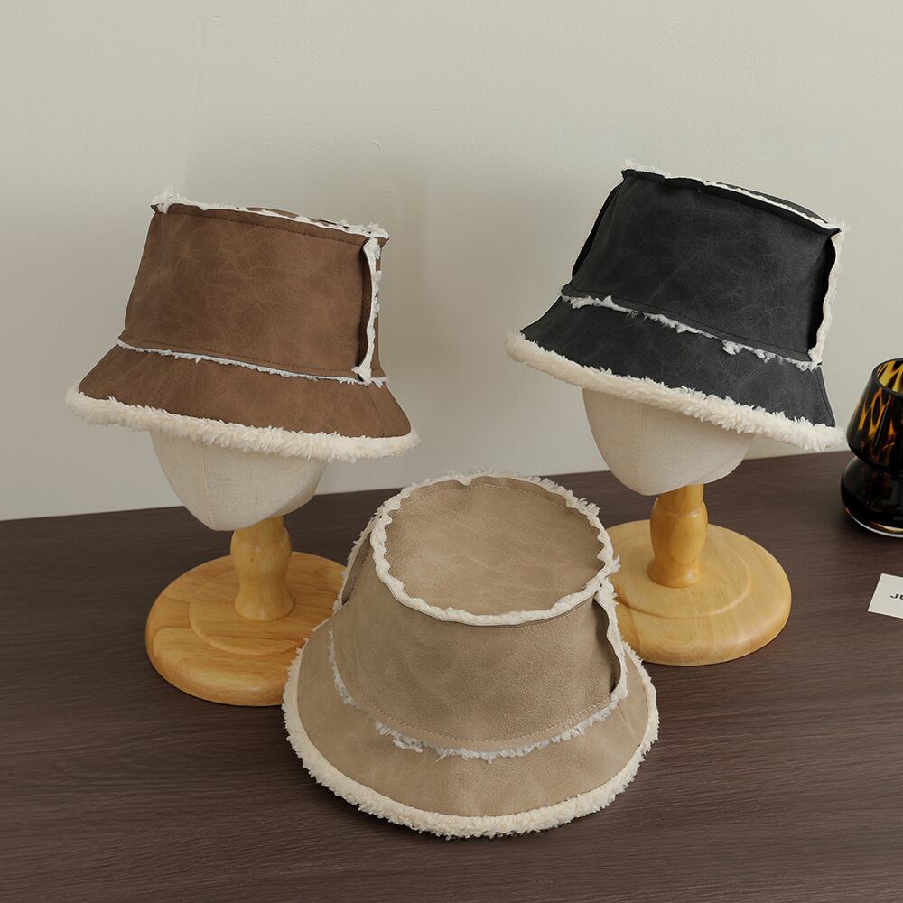 レザー風ファーバケハ