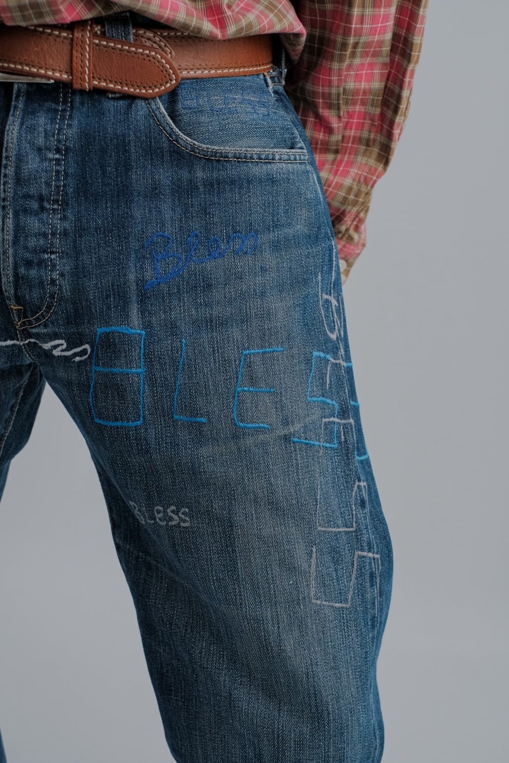 BLESS】EMBROIDERY JEANS | puzzle
