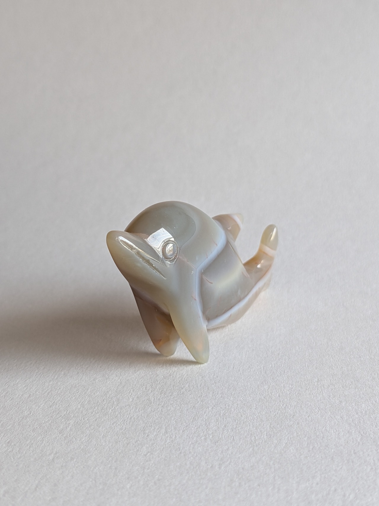 Banded Agate 縞瑪瑙（シマメノウ） ⭓ イルカ ⭔ CARVING