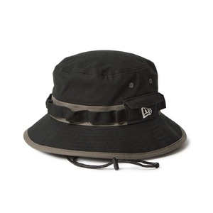 NEW ERA (ﾆｭｰｴﾗ) - OUTDOOR ADVENTURE DUCK CANVAS (ｱｳﾄﾄﾞｱ ｱﾄﾞﾍﾞﾝﾁｬｰ ﾀﾞｯｸｷｬﾝﾊﾞｽ)