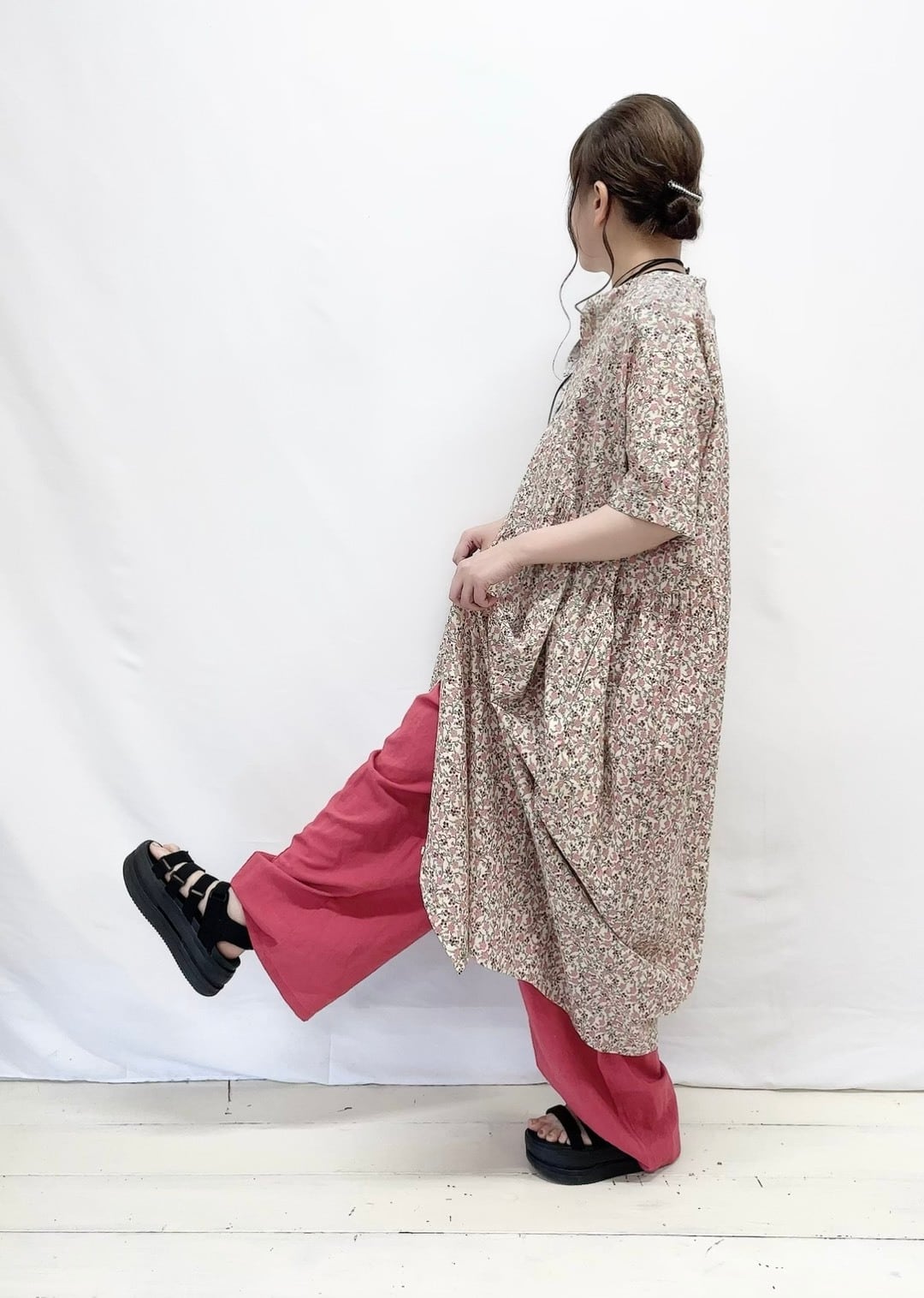 YURK】ドルマンギャザーワンピース / yurk26su-628 | syozikiya online