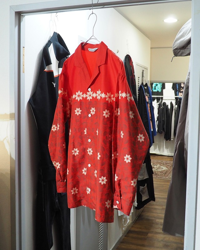 1980s " NICOLE CLUB " Arabesque oriental pattern Design vintage Open collar shirt