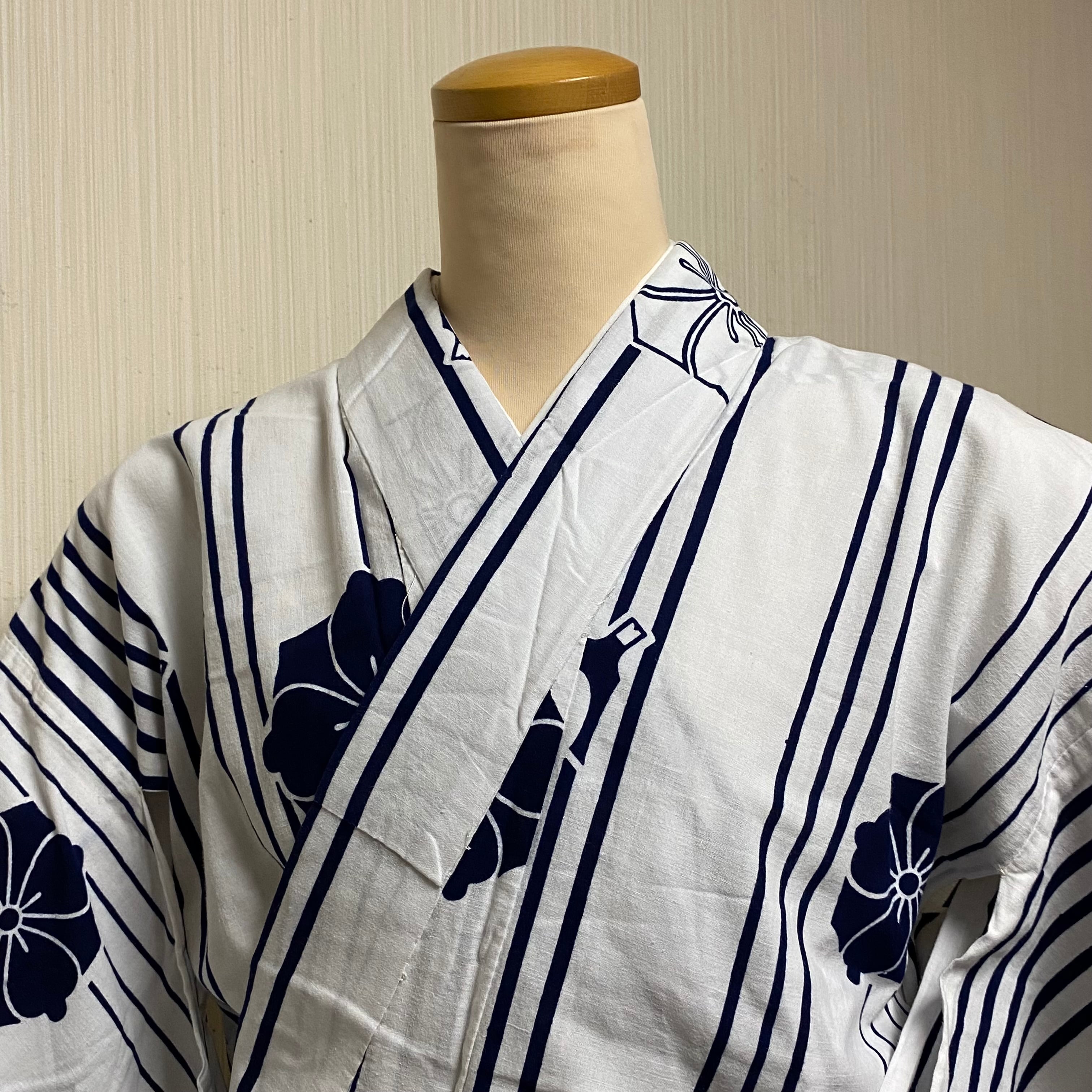 レディース 浴衣 花文様 縦縞 白色 紺色 祭り 花火大会 盆踊り 昭和