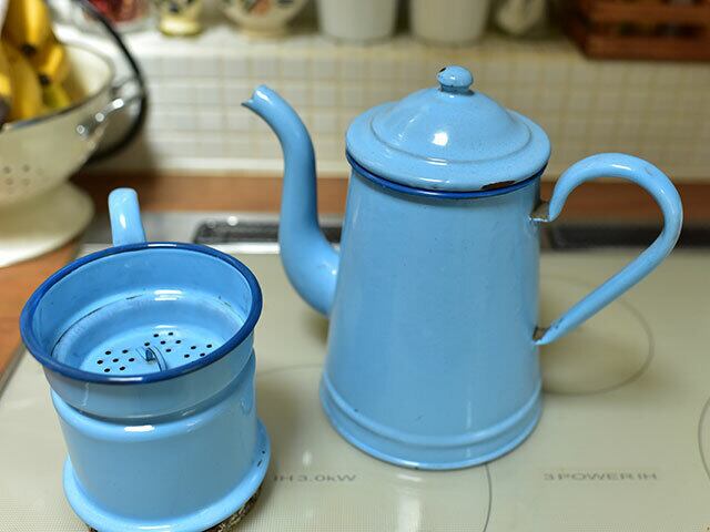 ホーロー製フィルター付ポット(ブルー)フレンチアンティーク
