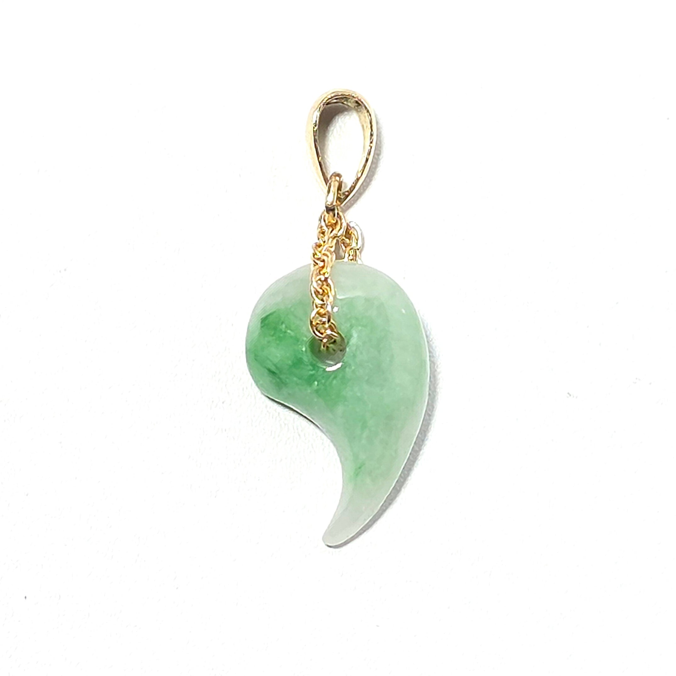 ペンダント | 糸魚川翡翠工芸家 赤羽可行BASE