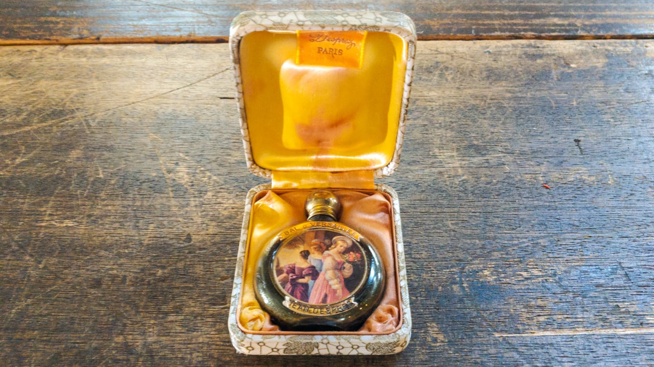 古い香水のびん | 古い時間の道具店