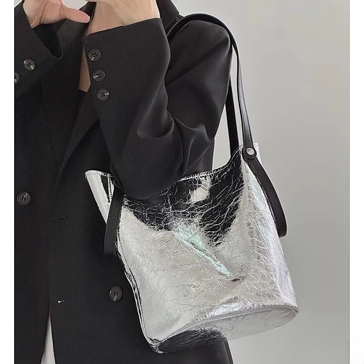 USED　BAG Metallic W handle bag 2 types V1803 | ViCHIC.
