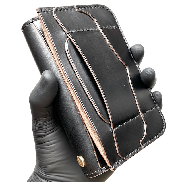 Middle wallet