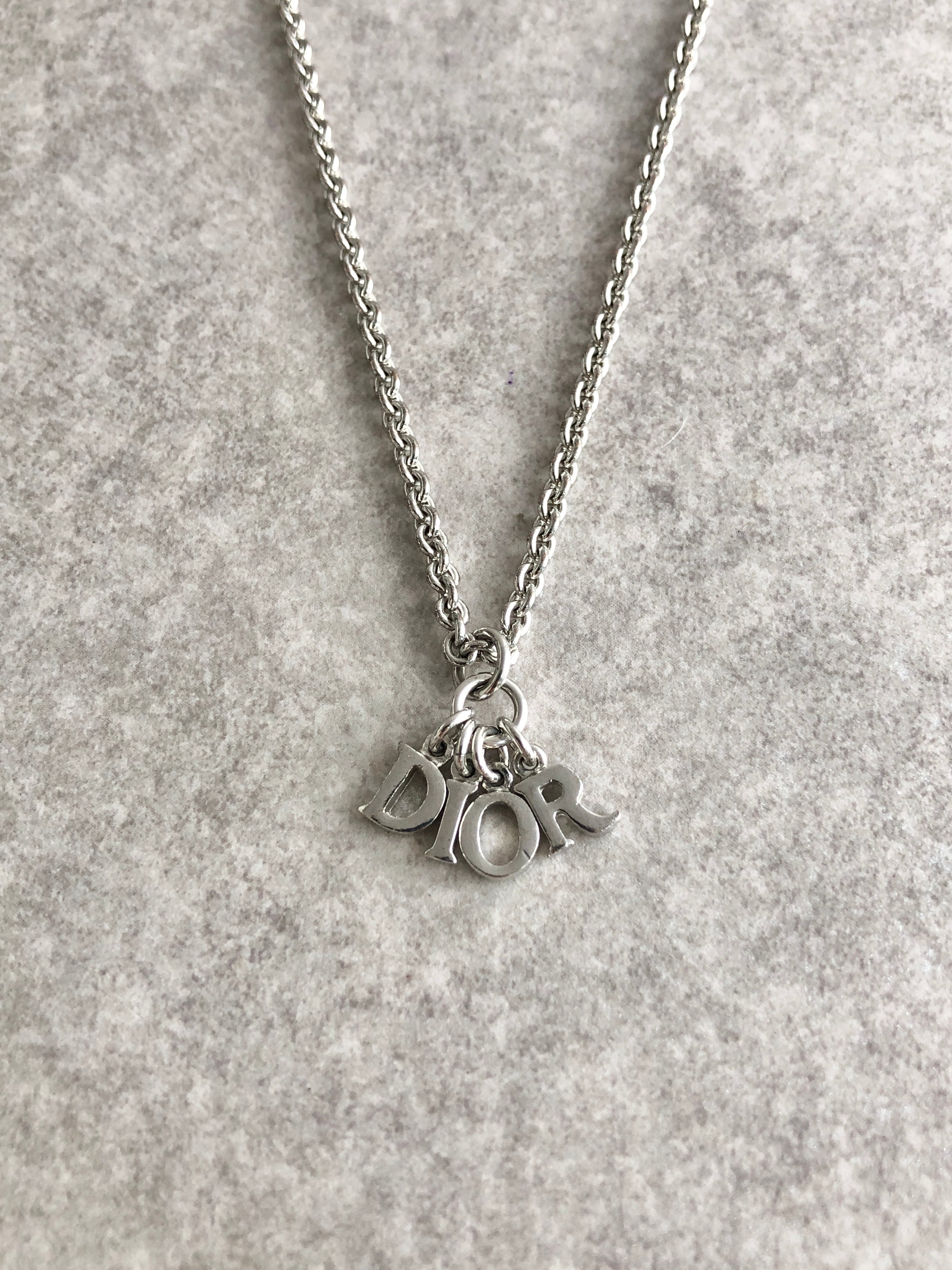 Christian Dior クリスチャン ディオール ネックレス シルバー ロゴ