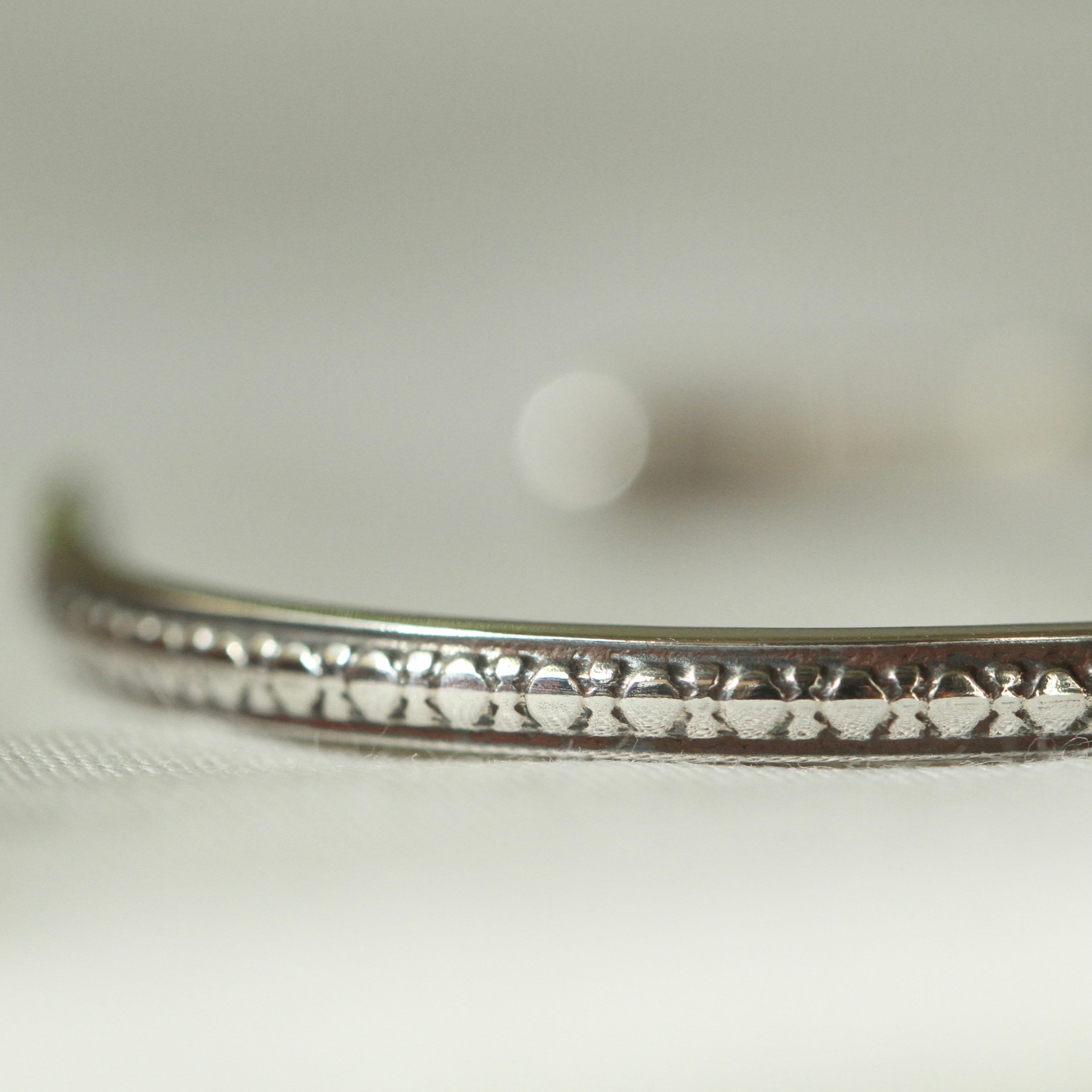 ERICKA NICOLAS BEGAY stamp bangle 01 / L size | Terminal
