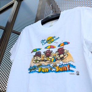 【 California Raisins ( カリフォルニアレーズン )】『 PARASOL 』/ Tシャツ〚アメリカン雑貨 アメトイ〛
