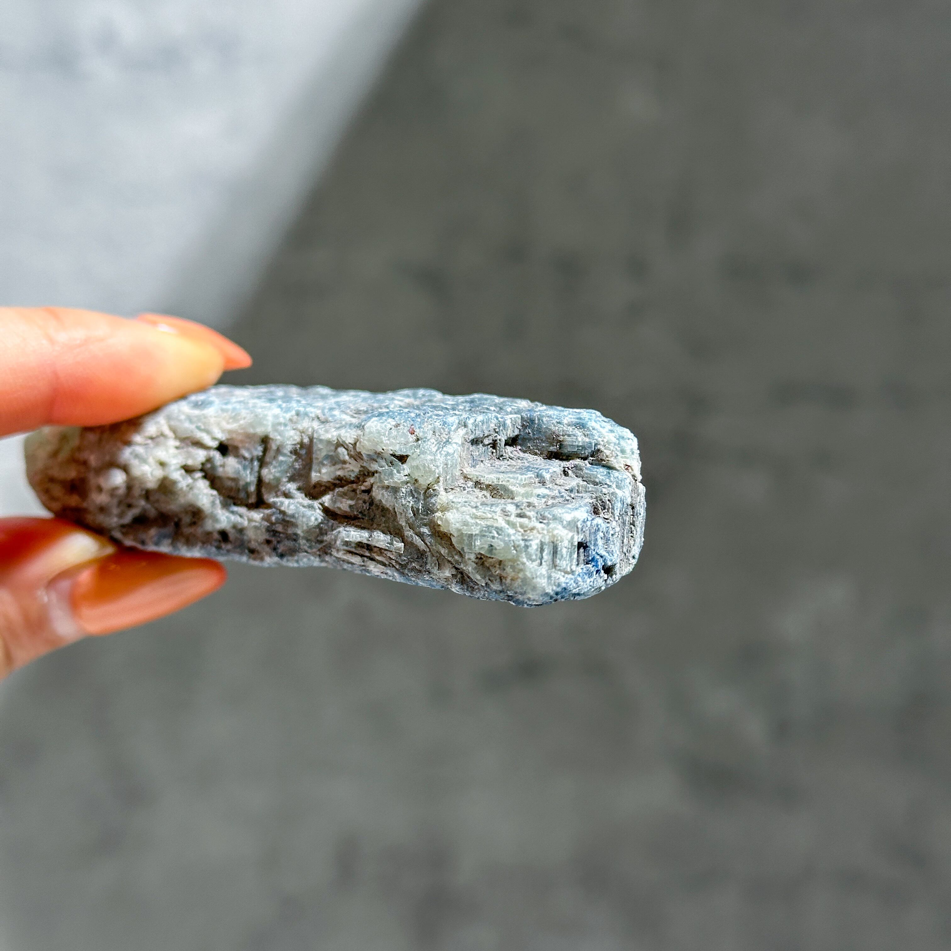 パワーストーン　天然石　カヤナイト　ワンド　243g　No.76 パワーストーン 天然石 カイヤナイト ワンド 243g No.76