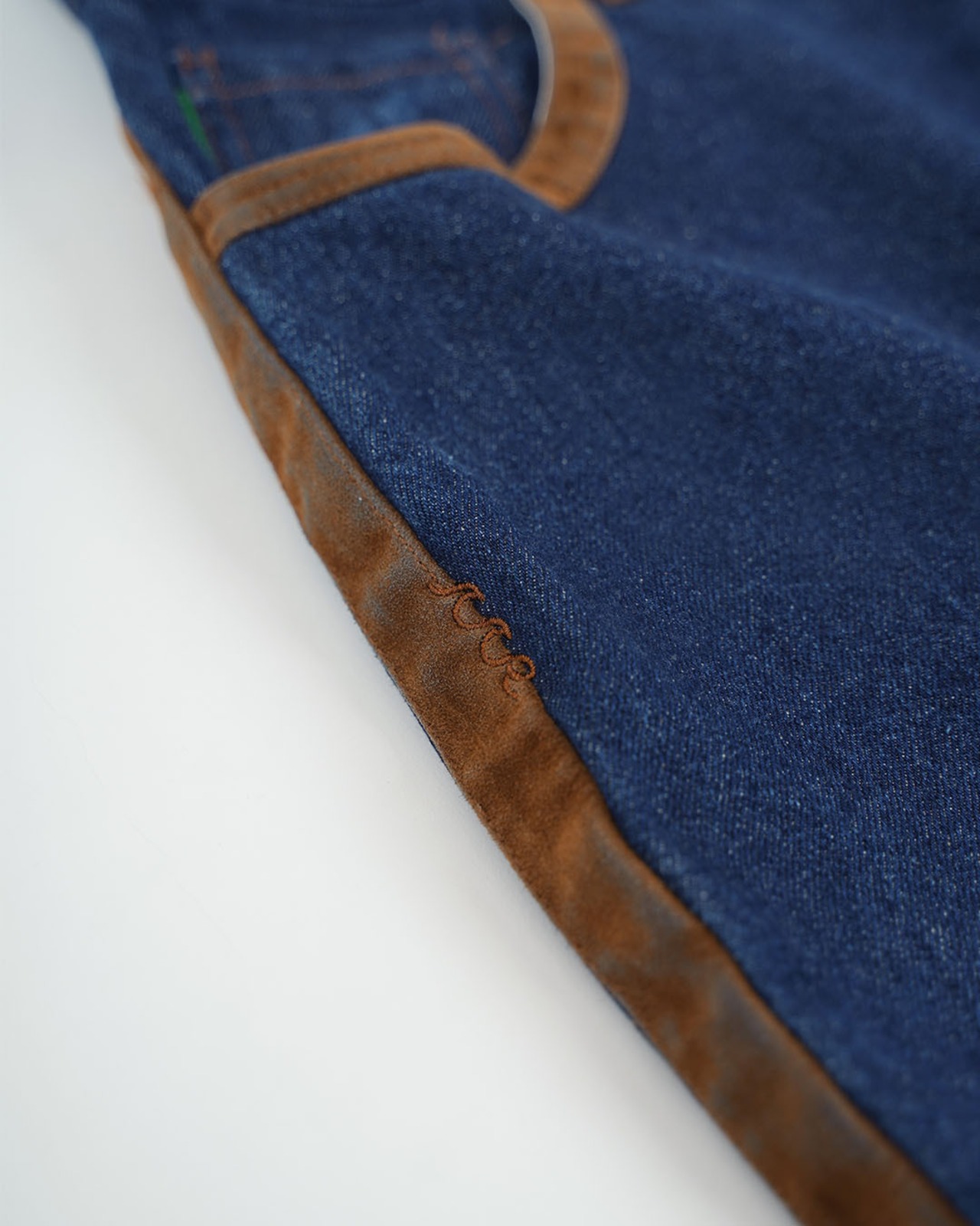 【#Re:room】SUEDE-TRIM HIGH WASTE WIDE DENIM PANTS［REP333］