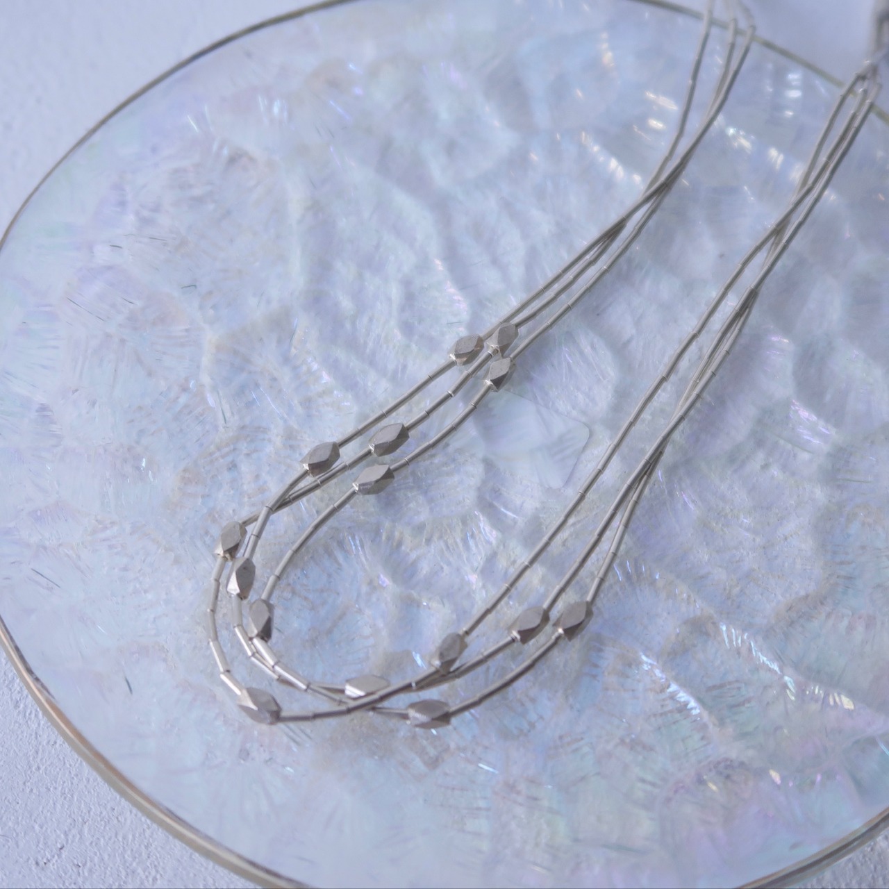 【カレンシルバー】三連ビーズのネックレス