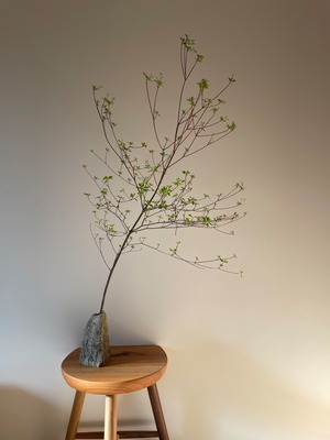石の花器