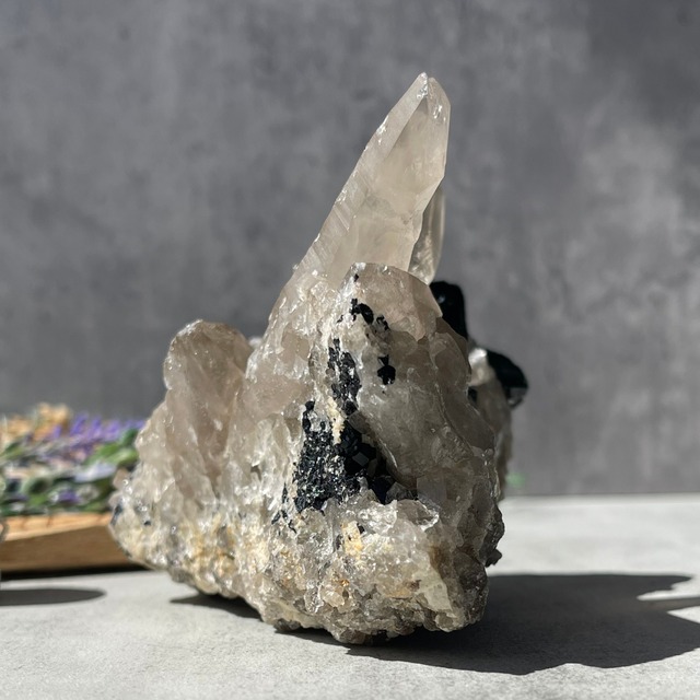 ナミビア・エロンゴ地区産【スモーキークォーツ＆ブラックトルマリン共生】鉱物 天然石 パワーストーン