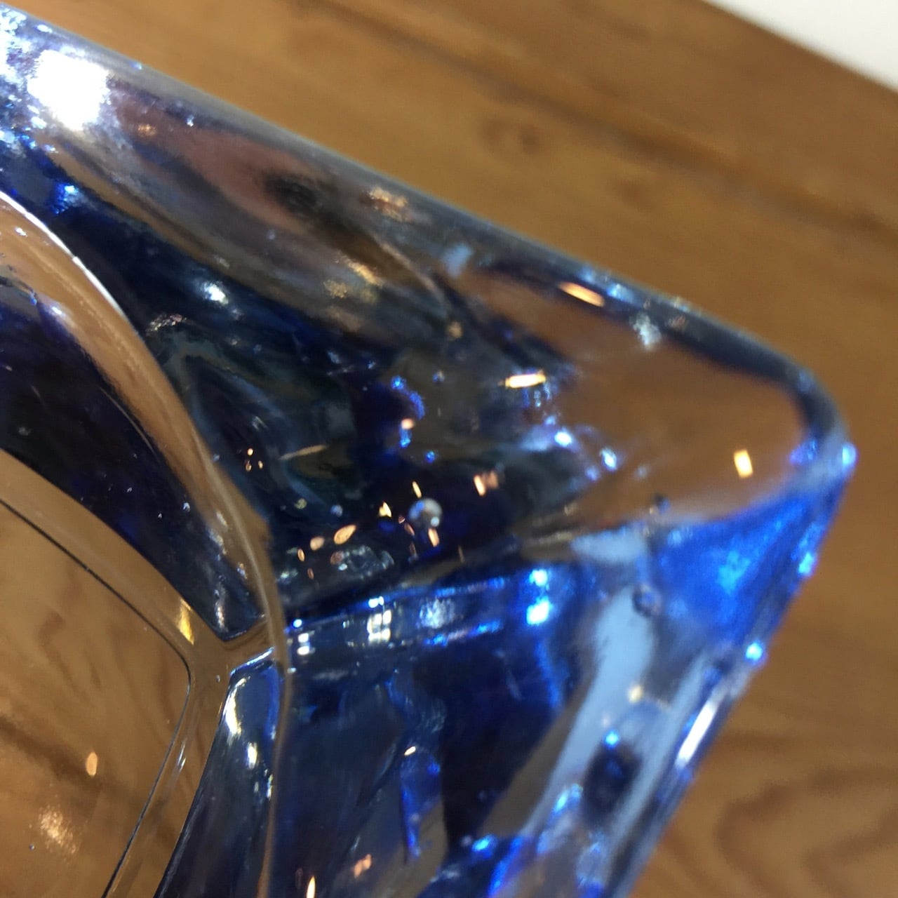 艶っぽい ブルーカラー ガラスアッシュトレイ ガラス灰皿 ビンテージ