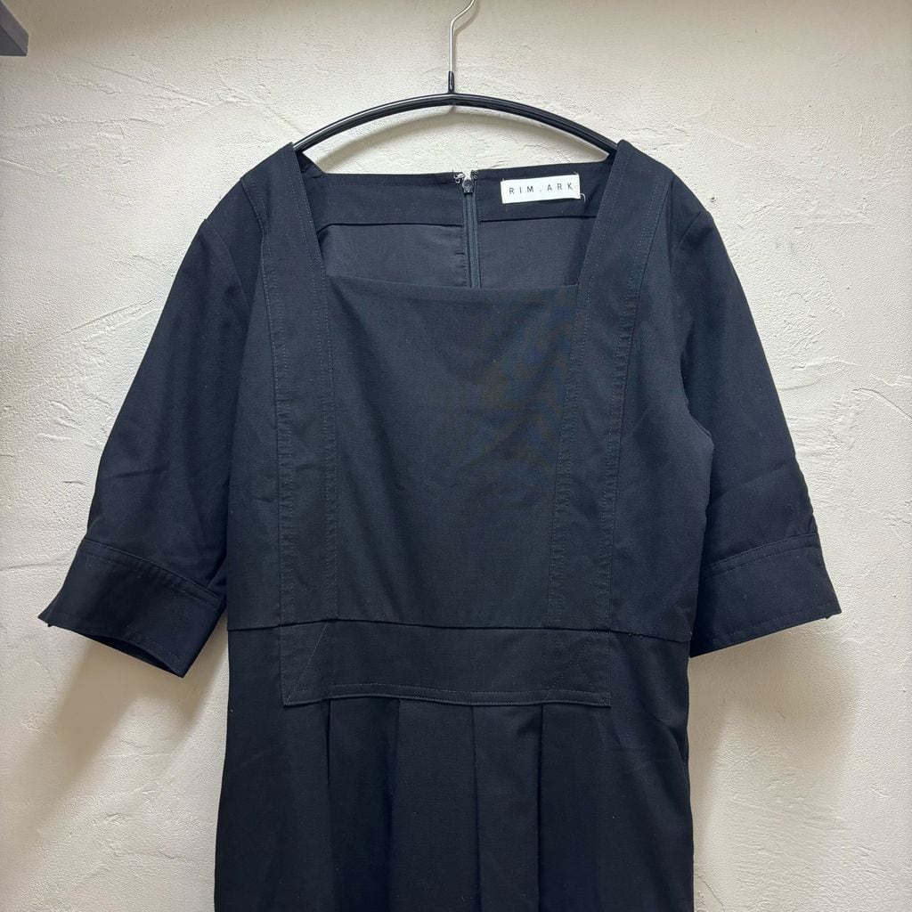 RIM.ARK(リムアーク)の「Back long square knit tops」 - PARTE