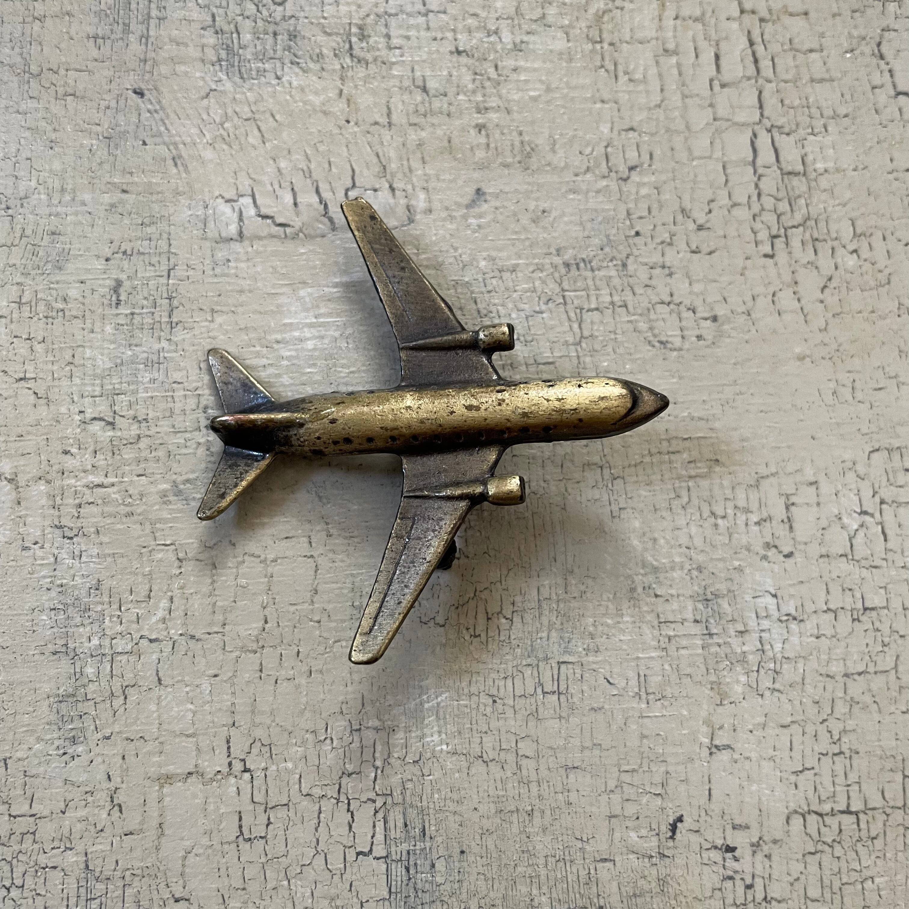 飛行機ブローチ