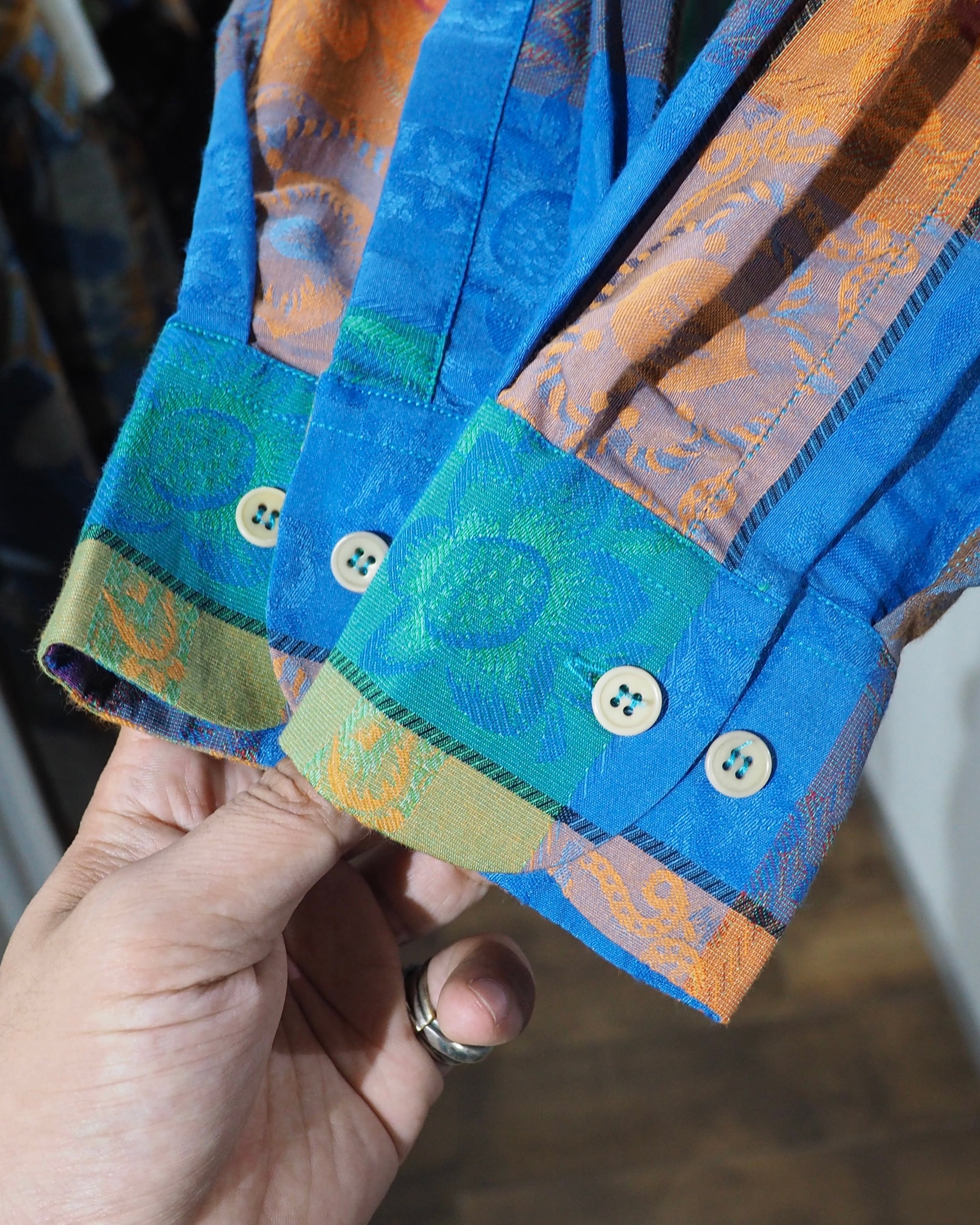 " Made in Italy " Multi color Block × Beautiful Flower Embroidery vintage Open collar Shirt