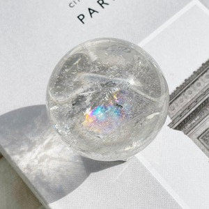 Clear Quartz Sphere 3 (虹入り)