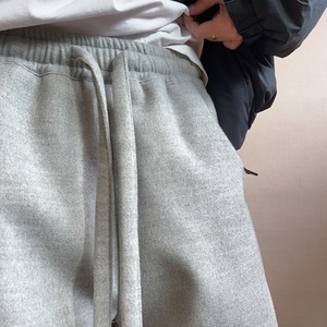 ボリュームウールルーズパンツ　1038