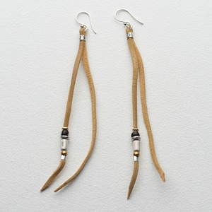EQUALIZE / Leather pierced earring