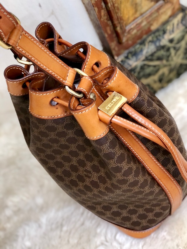 CELINE　セリーヌ　マカダム　ロゴモチーフ　PVC×レザー　ドローストリング　ミニバッグ　巾着　ショルダーバッグ　ブラウン　vintage　ヴィンテージ　オールドセリーヌ　s6c7ng