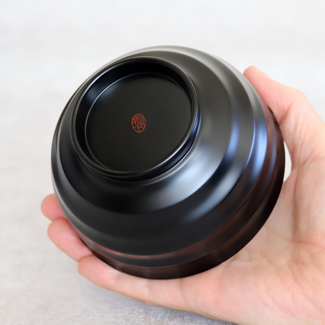 毎日のお味噌汁やスープ用としてベストサイズ。シンプルで形状も