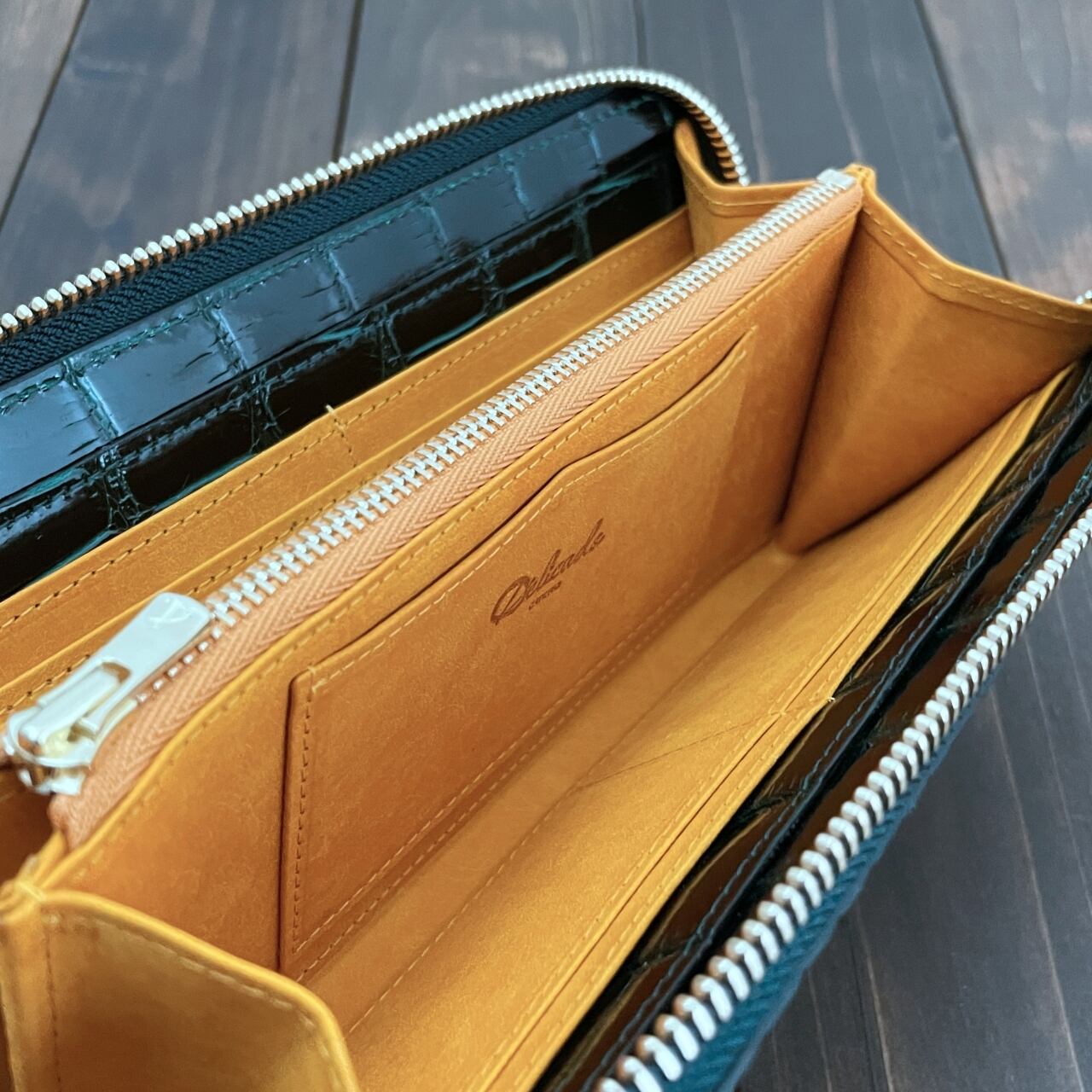 アリゲーター 長財布 ダークグリーン | CUERO DELICADO（クエロ デリカド）