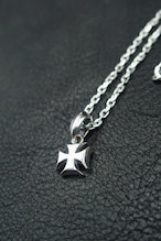 Item No.0394：Ironcross top Pendant　(チェーン付き）