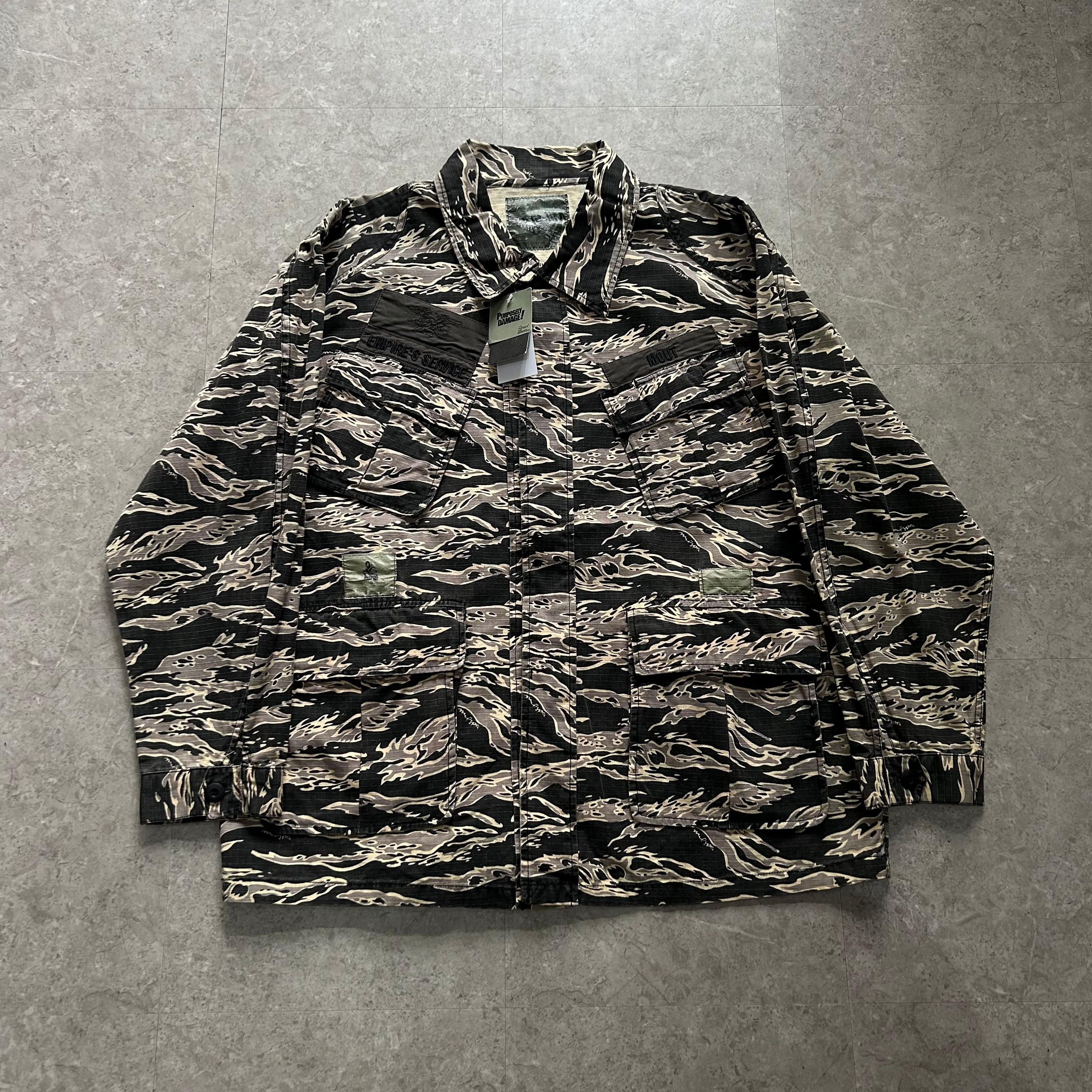 Dead stock!! 00s WTAPS "jungle fatigue type" tiger stripe camouflage jacket Designed by SK8THING【仙台店】