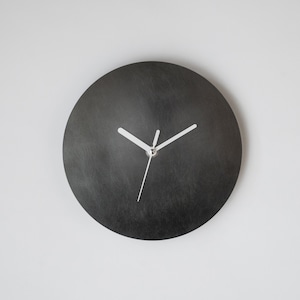 【受注製作】壁掛け時計 ＜タイプ1-200＞ / 真鍮黒染め　minimal wall clock <type1-200> / brass black