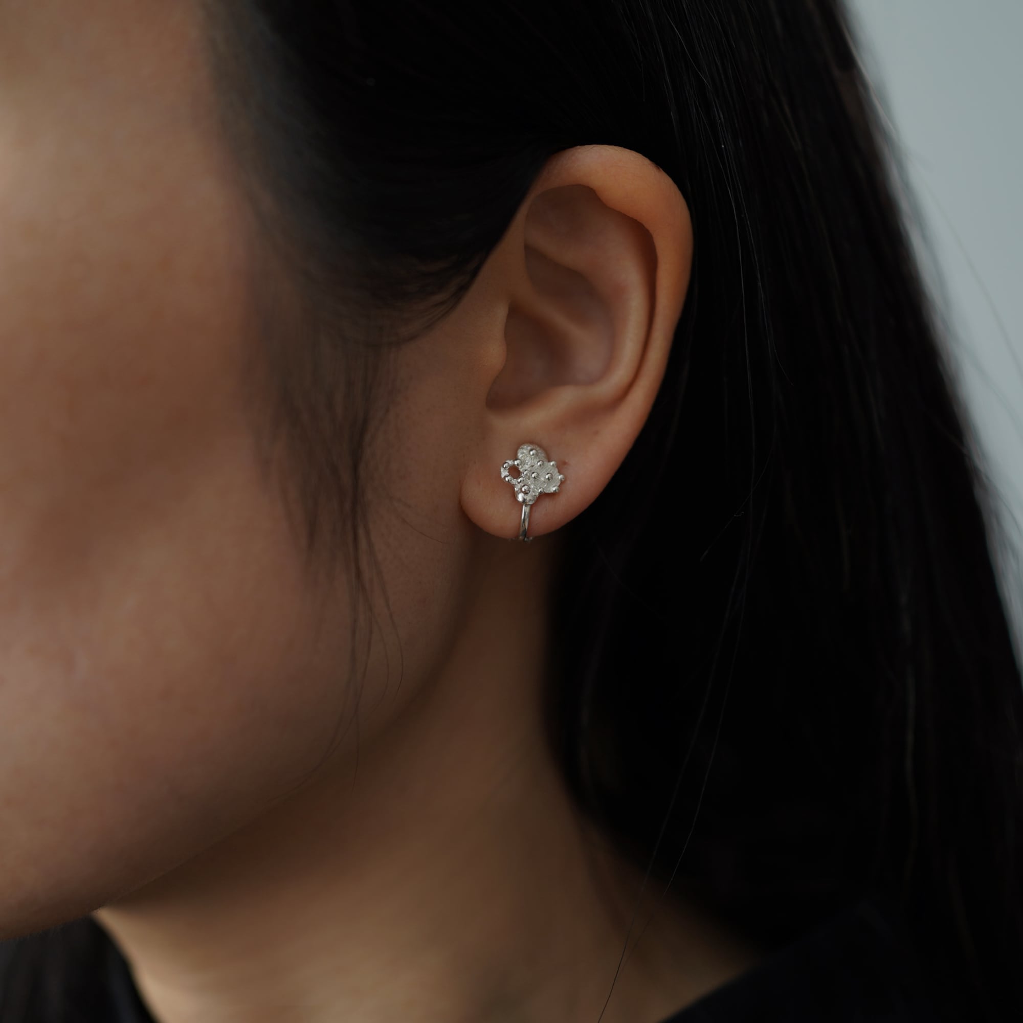 小粒 イヤリング