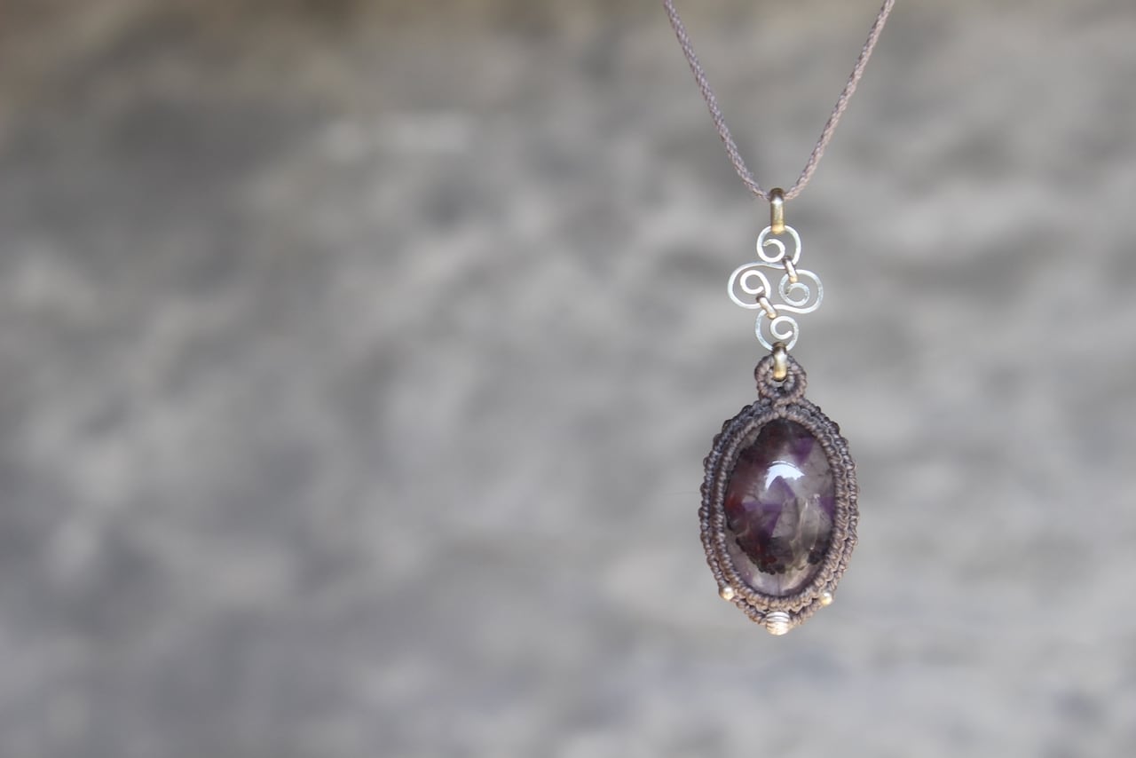 Trapiche amethyst silver925 wirework micro macrame pendant