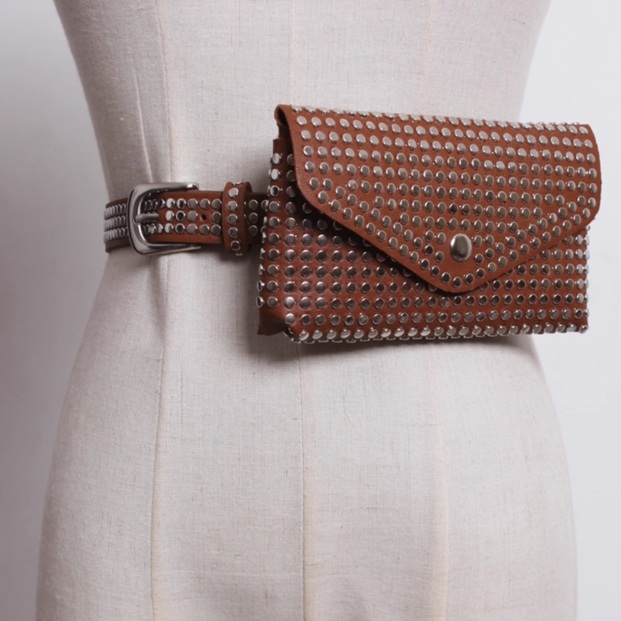 Studded belt bag (ME164)