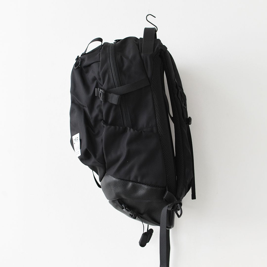 CMF OUTDOOR GARMENT [コムフィアウトドアガーメント] WEEKENDERZ