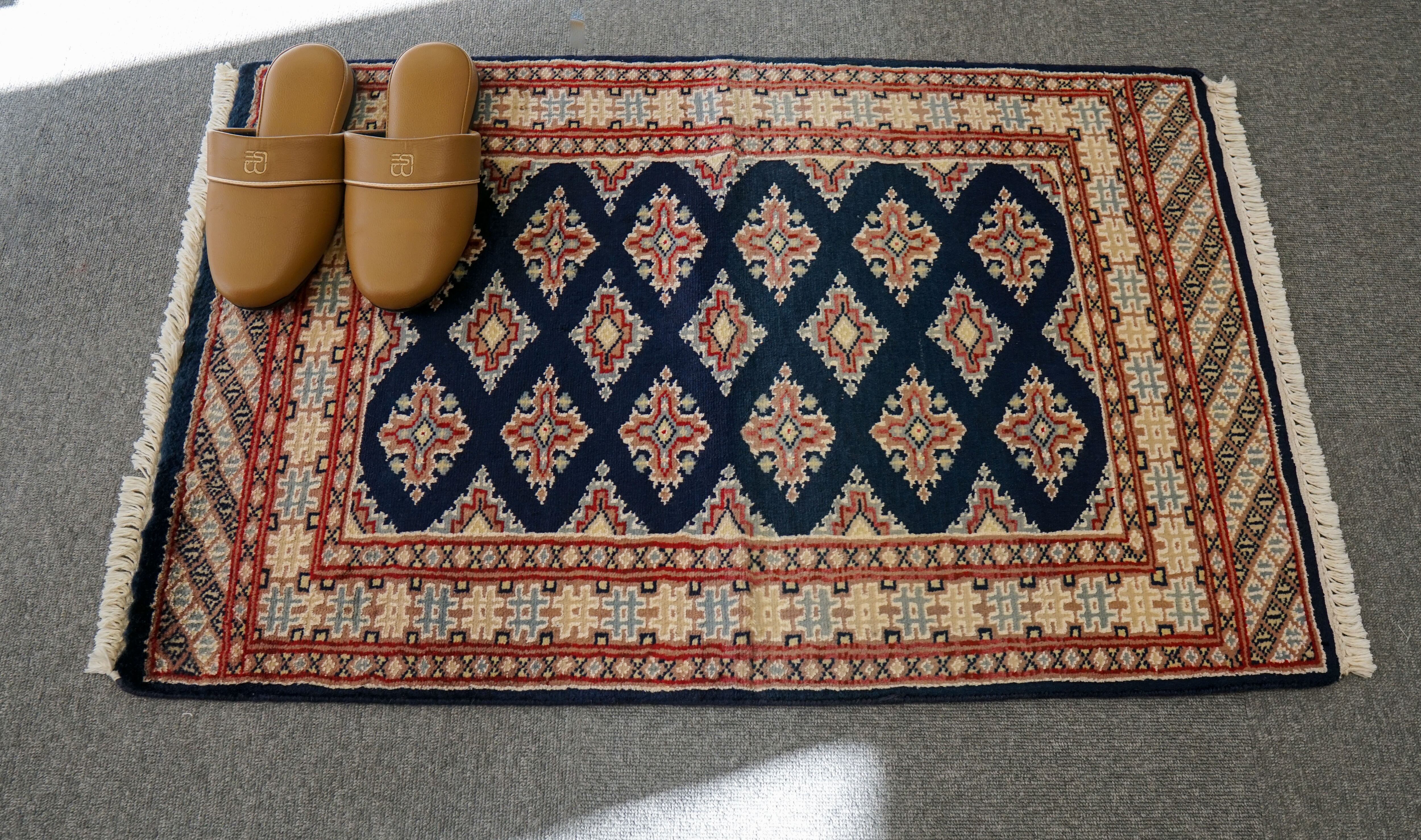 ペルシャ絨毯　ギャッベ　手織り ペルシャ ギャッベ 124×84cm | Decorworks