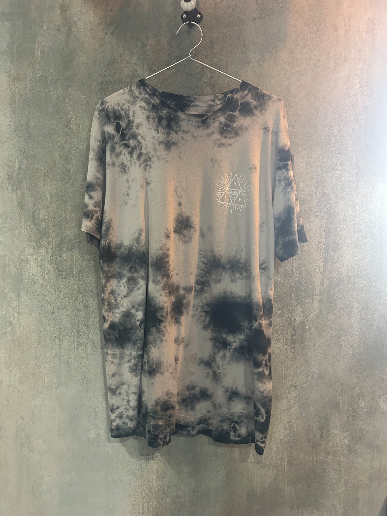 HUF ハフ Tシャツ