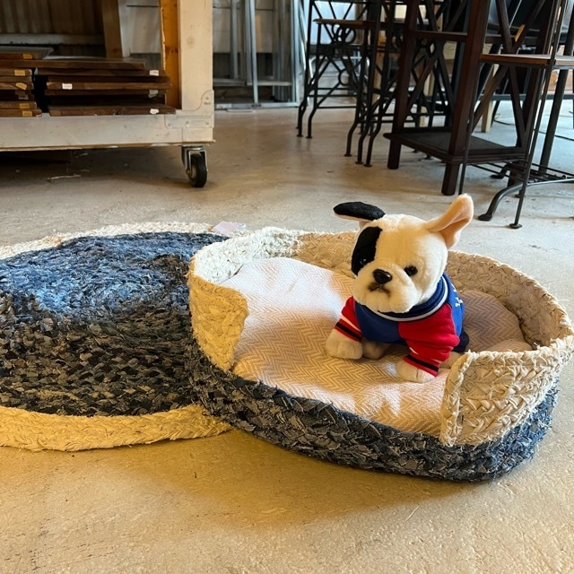 TOPANGA Homefurnishing　Recycled Multicolor Pet Rug  Blue Small　リサイクルマルチカラーペットラグブルー スモールサイズ　デニム　犬　猫　小型犬