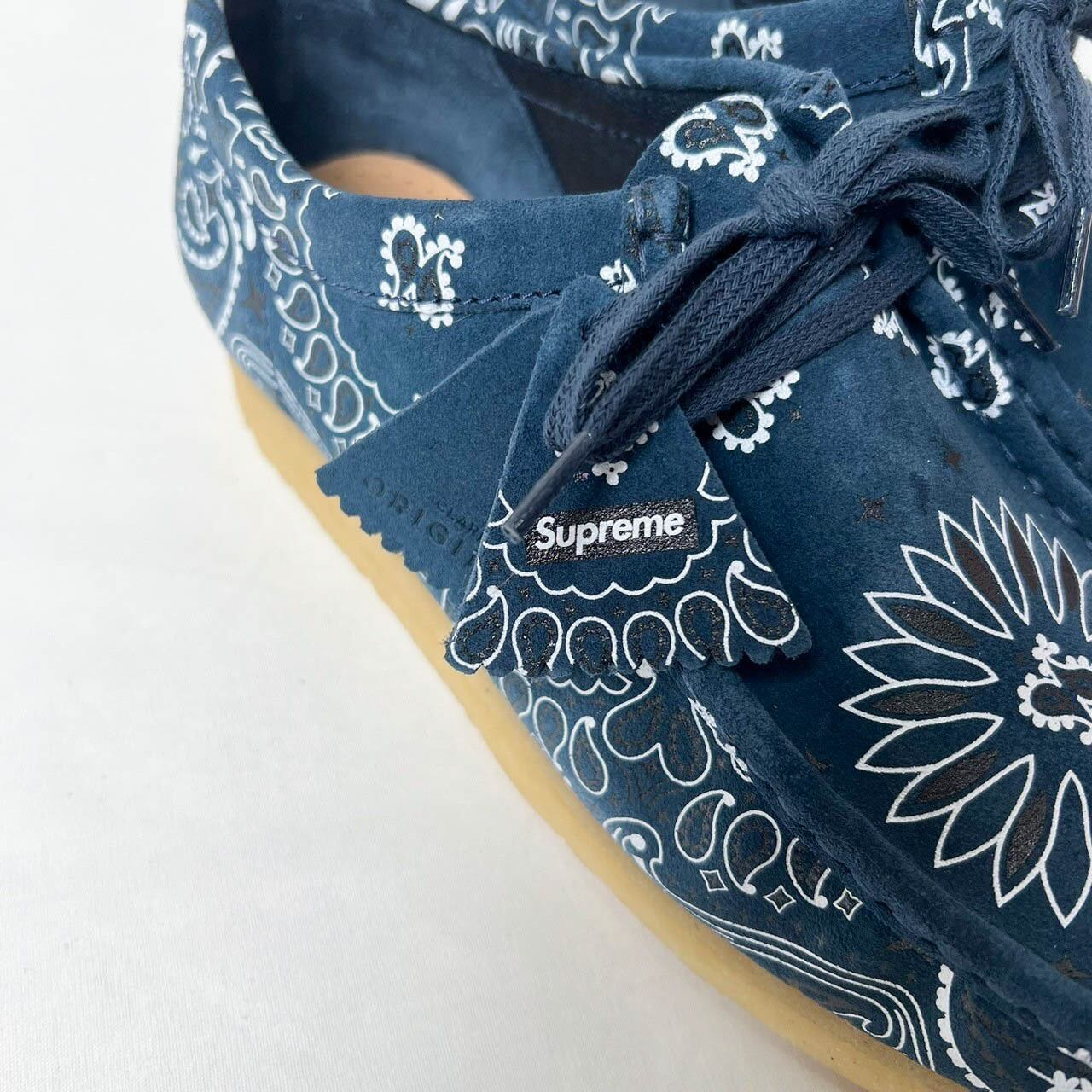 NEW] Clarks×Supreme 別注 BANDANA WALLABEE シュプリーム クラークス